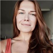 Profesora de idiomas imparte clases online y presenciales para niños y adultos de todos niveles